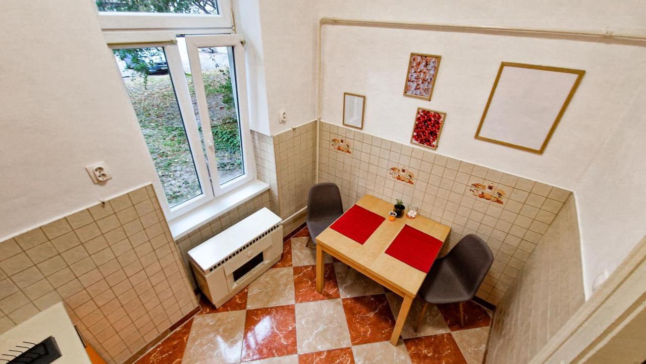 Pearl Apartman Apartment Gyor Ngoại thất bức ảnh
